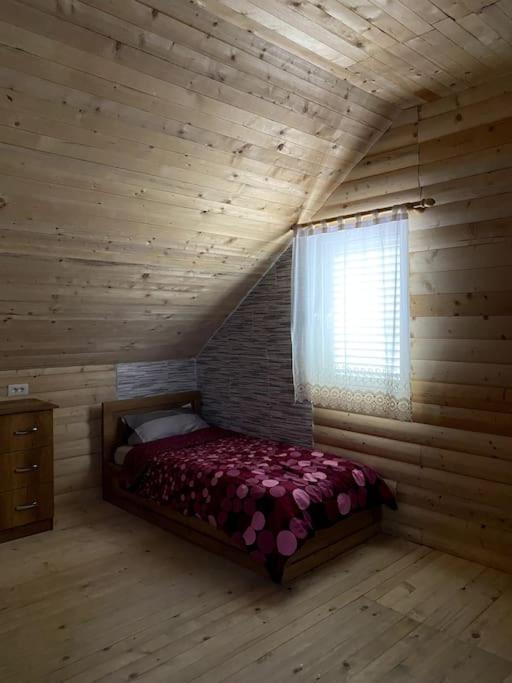 Vita Guesthouse Bajram Curri Esterno foto